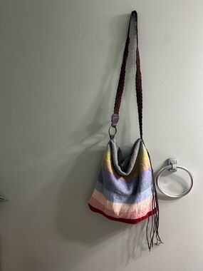 Gap vintage 100% wool and leather crossbody purse Y2K style